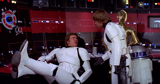 Han Solo tranquilo, hablando con Luke